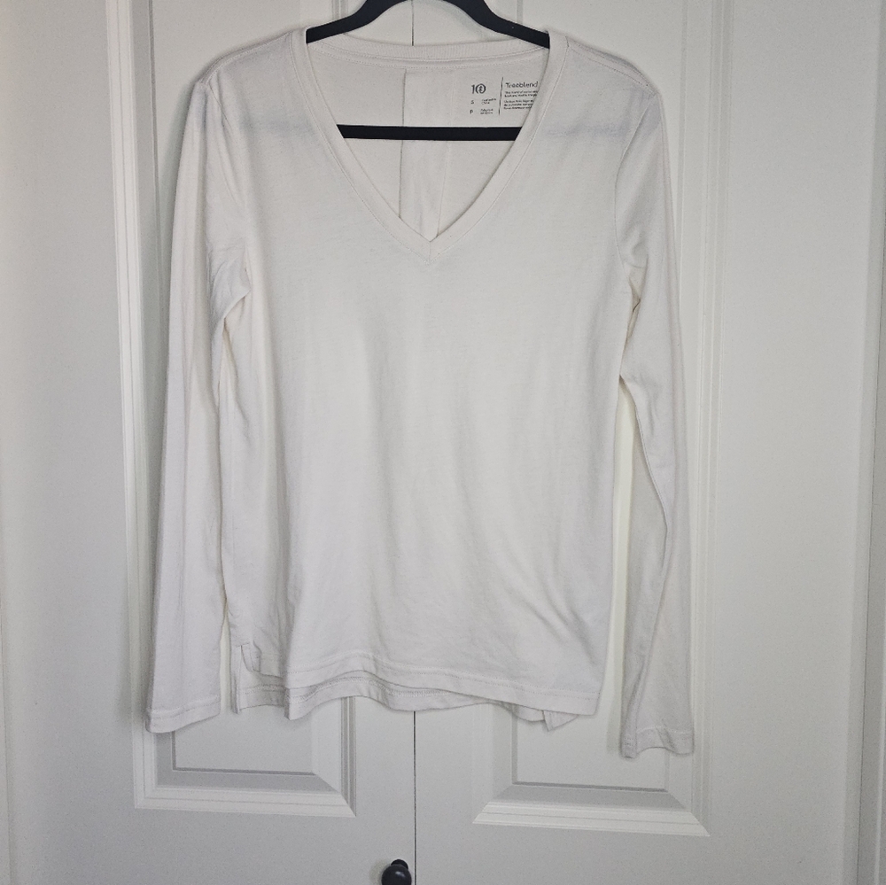 Tentree 10 Tree Long Sleeve Shirt Women's Light Cream  V-Neck Sz S